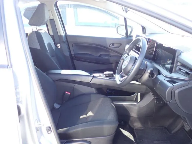 ノート(ニッサン)の車両写真