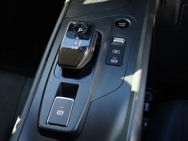 ノート(ニッサン)の車両写真