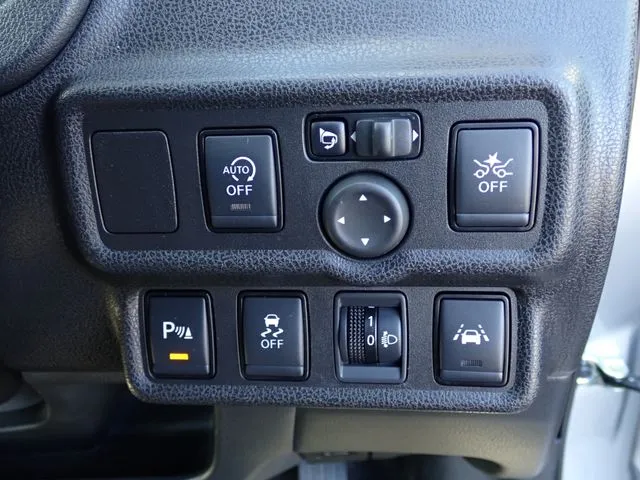 ノート（ニッサン）の車両写真