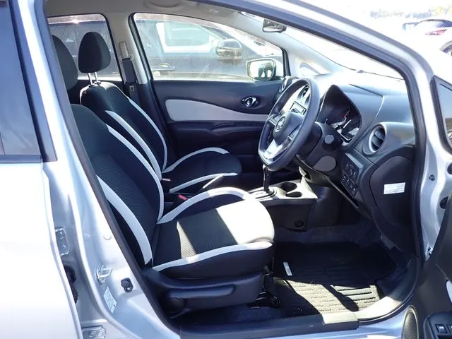 ノート（ニッサン）の車両写真