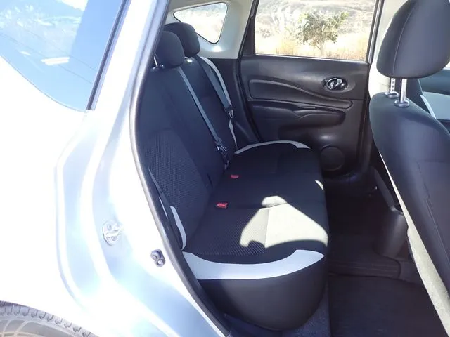 ノート(ニッサン)の車両写真