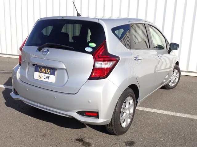 ノート(ニッサン)の車両写真