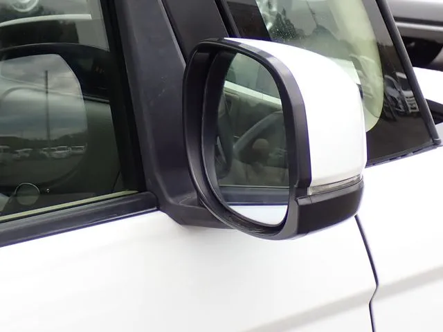 N BOX(ホンダ)の車両写真