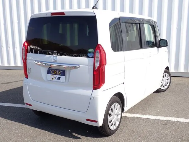 N BOX(ホンダ)の車両写真