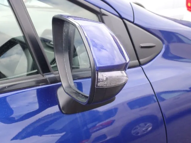 アクア(トヨタ)の車両写真