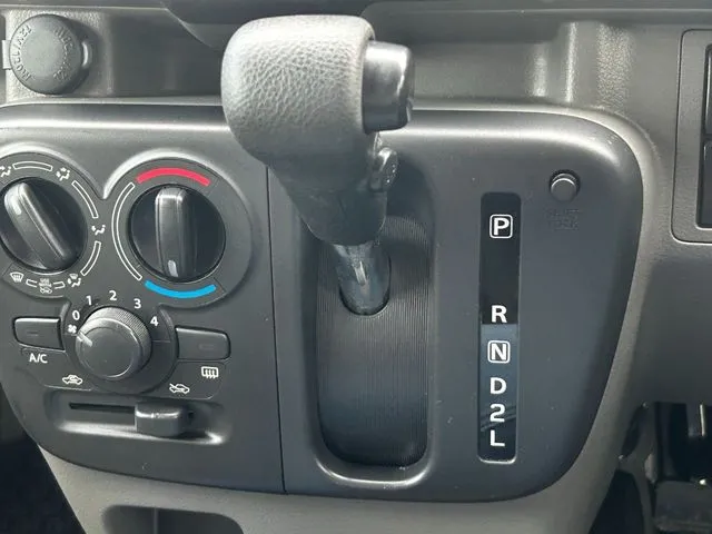 エブリイバン(スズキ)の車両写真