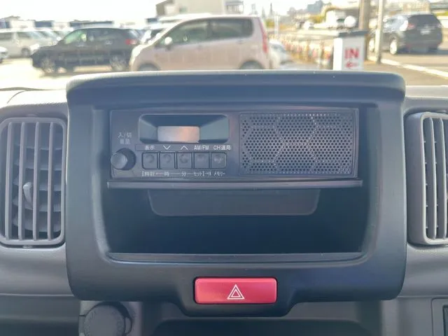 エブリイバン（スズキ）の車両写真