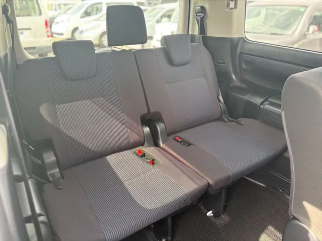 ノア（トヨタ）の車両写真