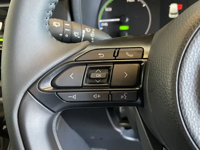 トヨタ　シエンタ　ハイブリッド