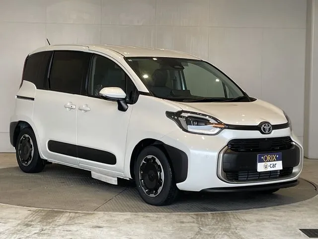 トヨタ　シエンタ　ハイブリッド