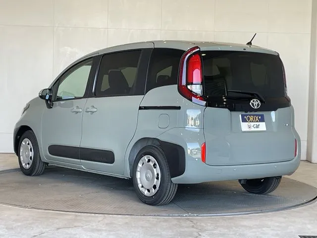 トヨタ　シエンタ　ハイブリッド