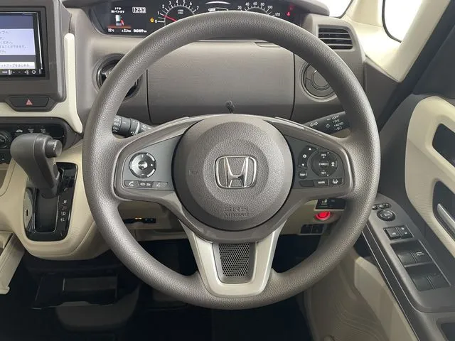 Ｎ　ＢＯＸ（ホンダ）の車両写真