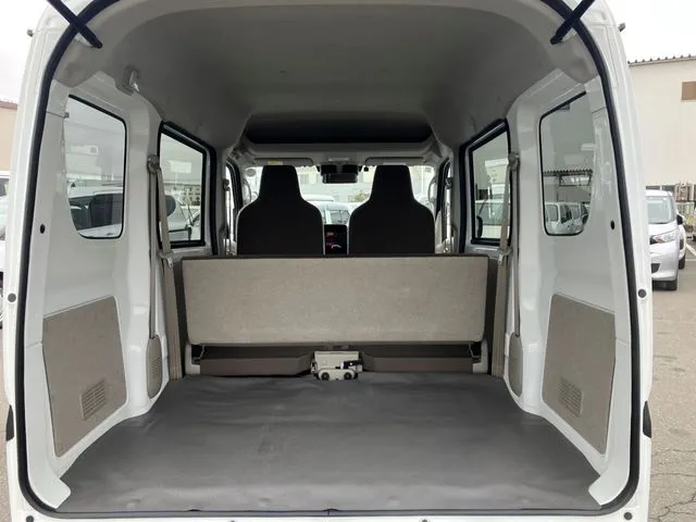 エブリイバン　４ＷＤ（スズキ）の車両写真