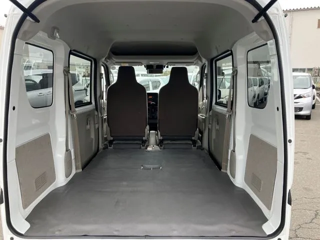 エブリイバン　４ＷＤ（スズキ）の車両写真