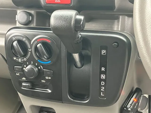 エブリイバン　４ＷＤ（スズキ）の車両写真