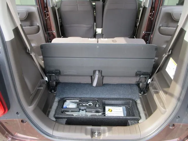 N-WGN 4WD(ホンダ)の車両写真