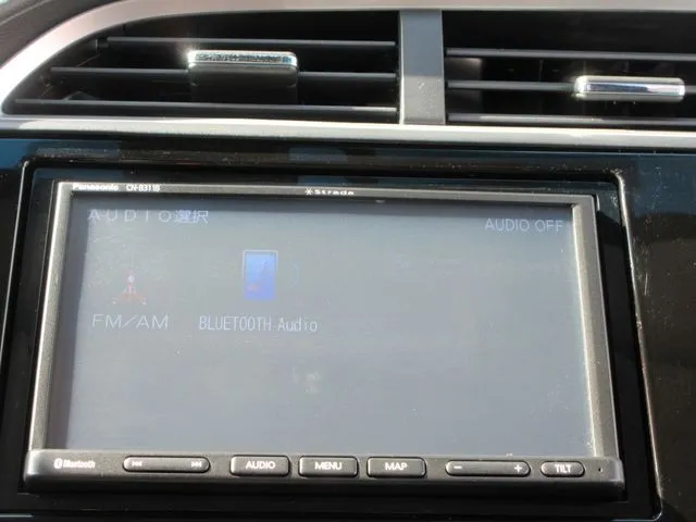 シャトル　ハイブリッド（ホンダ）の車両写真