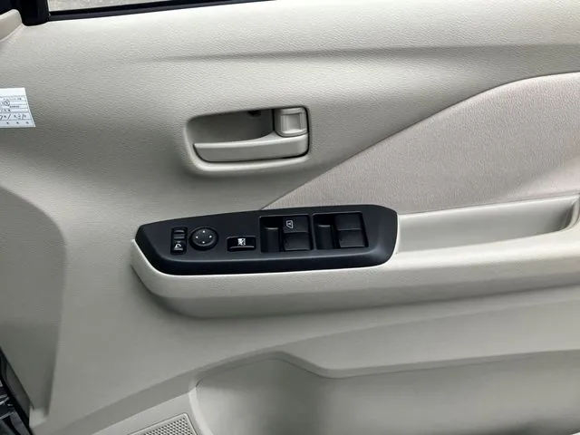 デイズ　４ＷＤ（ニッサン）の車両写真