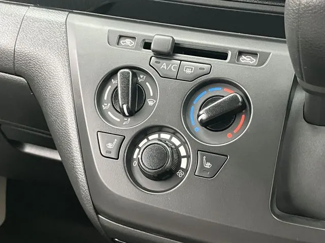 デイズ　４ＷＤ（ニッサン）の車両写真