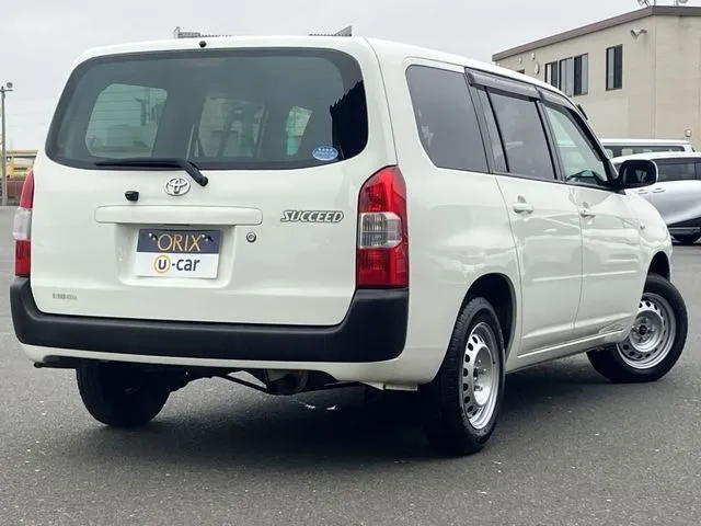 サクシードバン　４ＷＤ（トヨタ）の車両写真