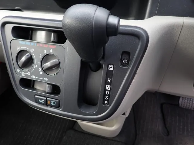 ブーン(ダイハツ)の車両写真