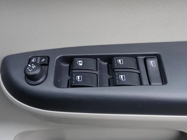 ブーン(ダイハツ)の車両写真