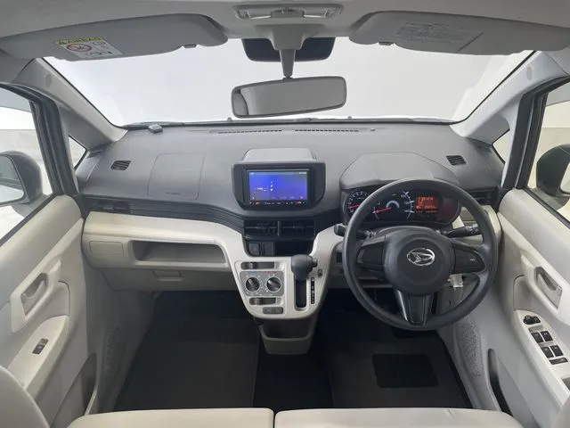 ムーヴ（ダイハツ）の車両写真