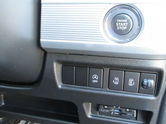 スペーシア 4WD(スズキ)の車両写真