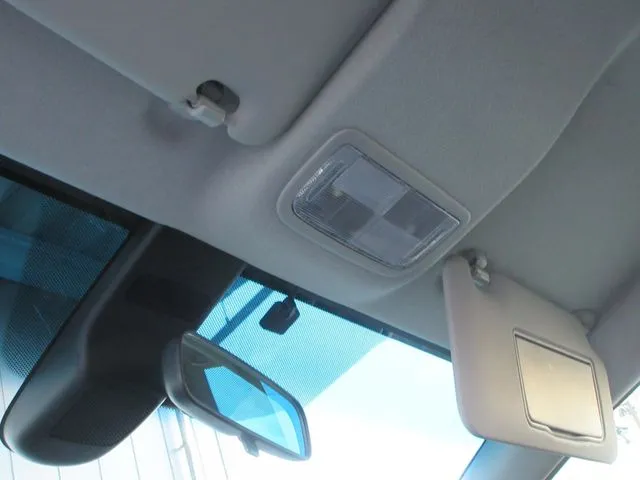 シャトル　ハイブリッド（ホンダ）の車両写真