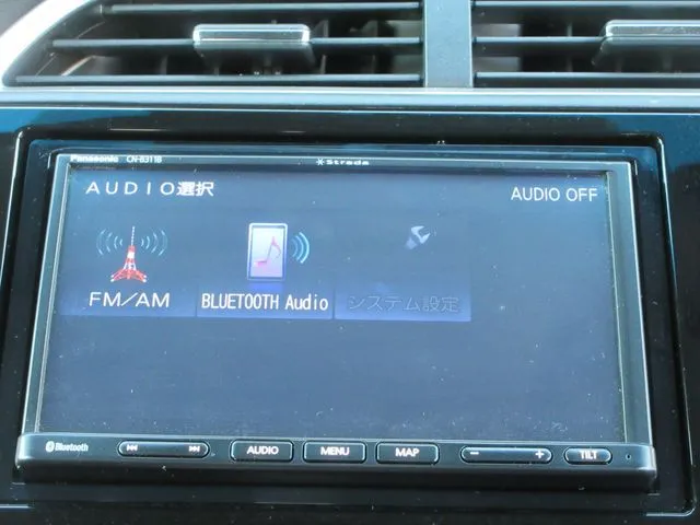 シャトル　ハイブリッド（ホンダ）の車両写真