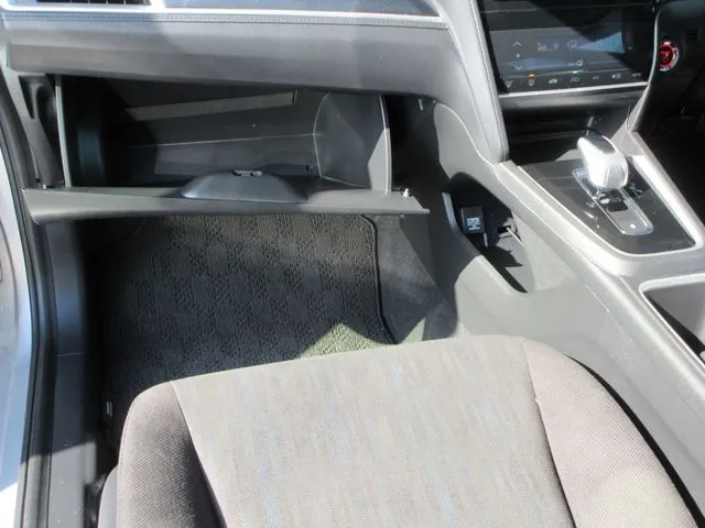 シャトル　ハイブリッド（ホンダ）の車両写真