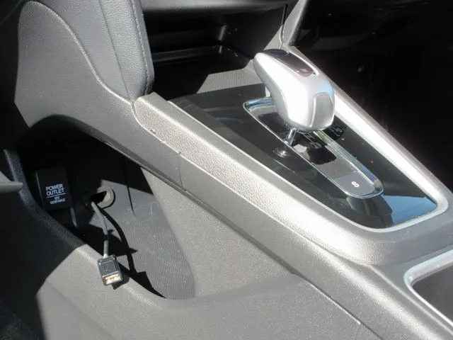 シャトル　ハイブリッド（ホンダ）の車両写真