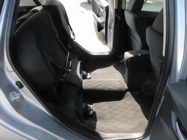 シャトル　ハイブリッド（ホンダ）の車両写真