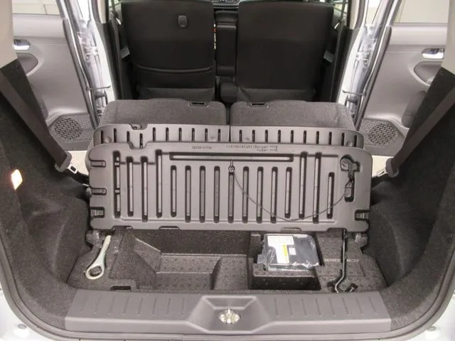 ムーヴ　４ＷＤ（ダイハツ）の車両写真