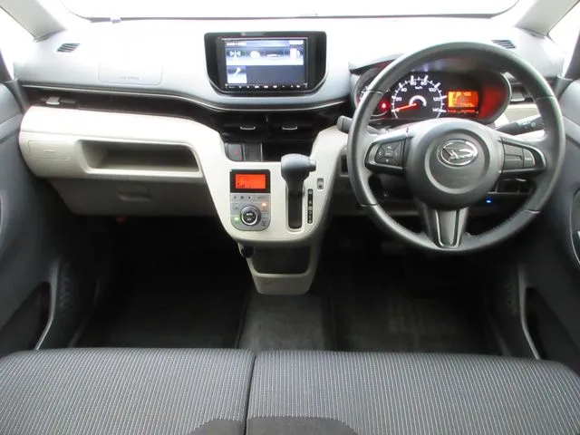 ムーヴ　４ＷＤ（ダイハツ）の車両写真