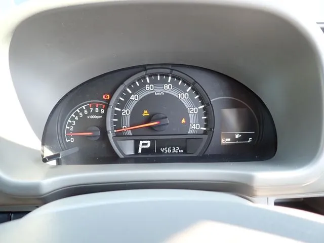 エブリイバン（スズキ）の車両写真