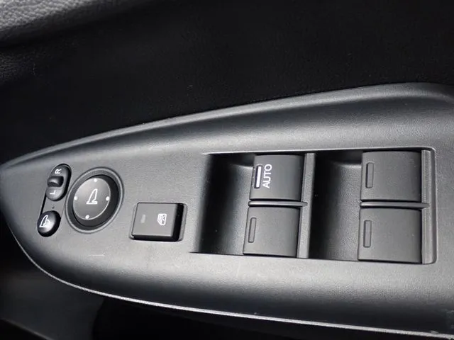 フィット　ハイブリッド（ホンダ）の車両写真