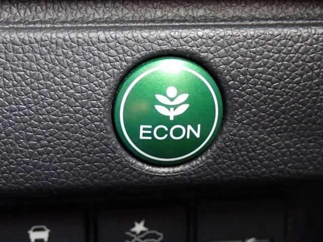 フィット　ハイブリッド（ホンダ）の車両写真