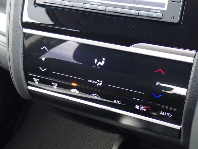 フィット　ハイブリッド（ホンダ）の車両写真