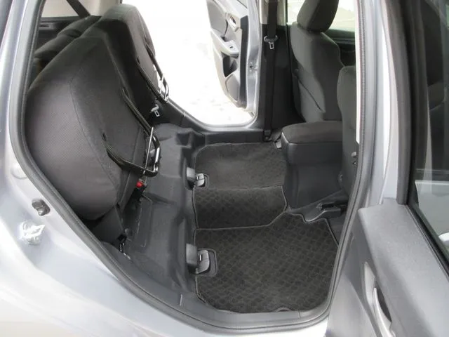 シャトル　ハイブリッド（ホンダ）の車両写真