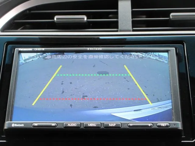 シャトル　ハイブリッド（ホンダ）の車両写真