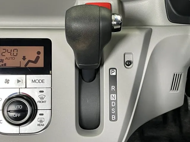 ミラ　イース（ダイハツ）の車両写真