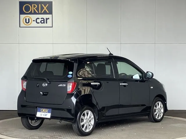 ミラ　イース（ダイハツ）の車両写真