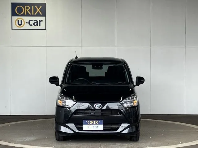 ミラ　イース（ダイハツ）の車両写真
