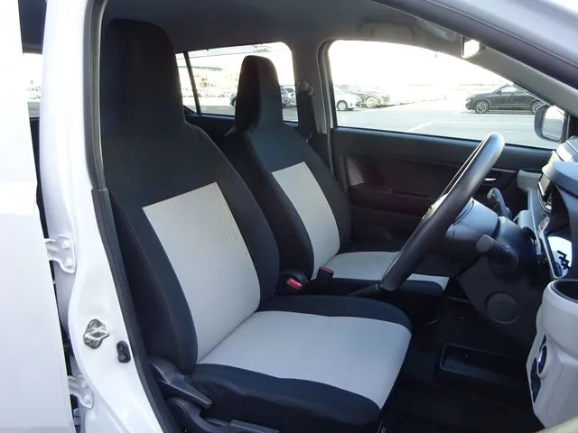 ピクシス　エポック（トヨタ）の車両写真