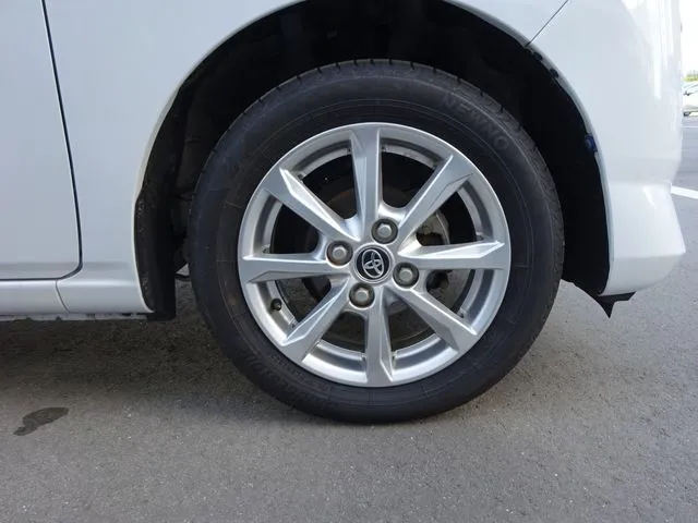 ピクシス　エポック（トヨタ）の車両写真