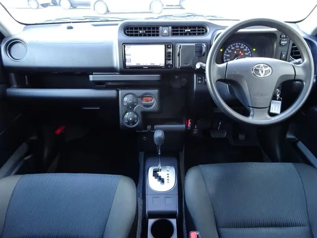 トヨタ　プロボックスバン　ハイブリッド