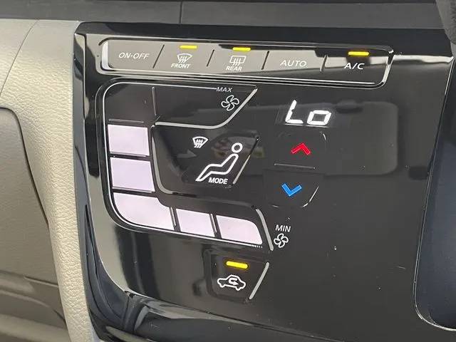 ルークス（ニッサン）の車両写真