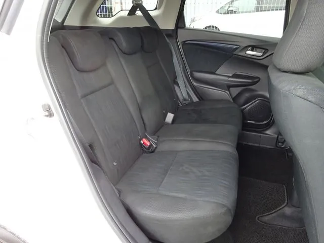 シャトル ハイブリッド(ホンダ)の車両写真