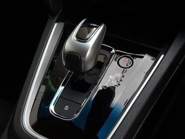 シャトル ハイブリッド(ホンダ)の車両写真